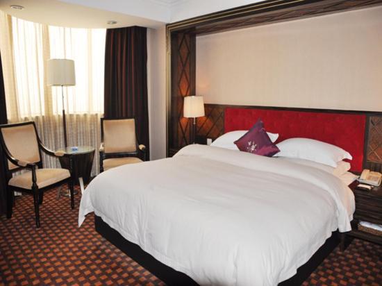 Bravo Hotel Cantão Quarto foto
